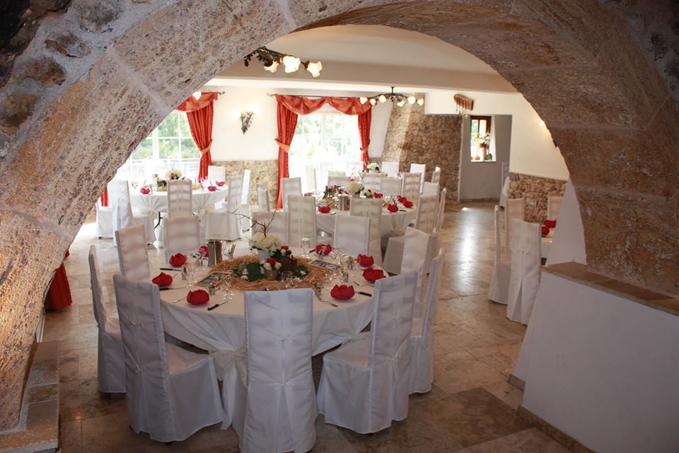 Décoration de salle, table, voiture, bouquet mariée